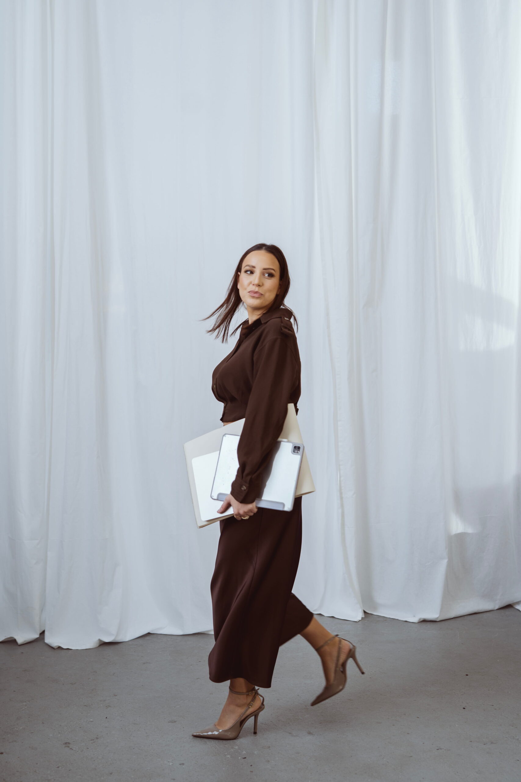 10Dizajnerka Danyelaart Scaled